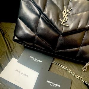 YSL LouLou Puffer Quilted Shoulder Bag no damages completely dust bag and box i